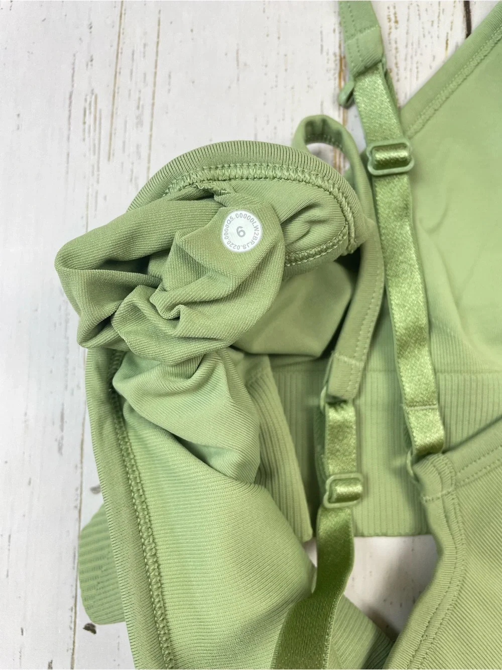Lululemon Ebb to Street Bra *Light Support,‎ C/D Cup *Vista Green